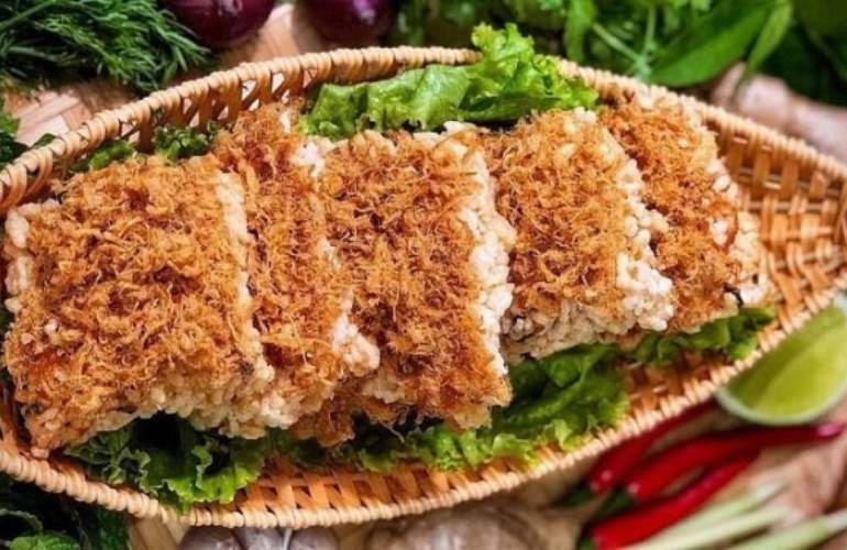 Com Chay (Scorched rice topped with pork floss)