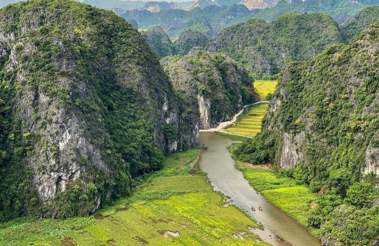 Tam Coc in Ninh Binh 