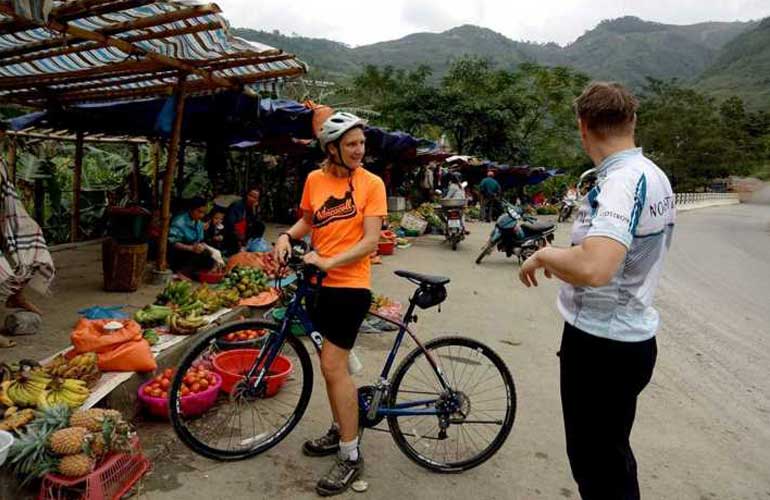 Having a bike tour to Muong Hoa Valley