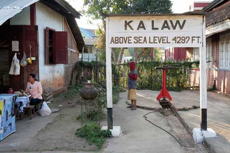 Afterward, transfer to the former hill station of Kalaw, a charming town known for its scenic beauty and cool climate
