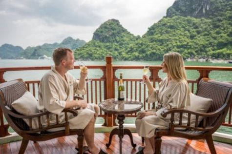 couple enjoying the vacation on Halong Bay cruise