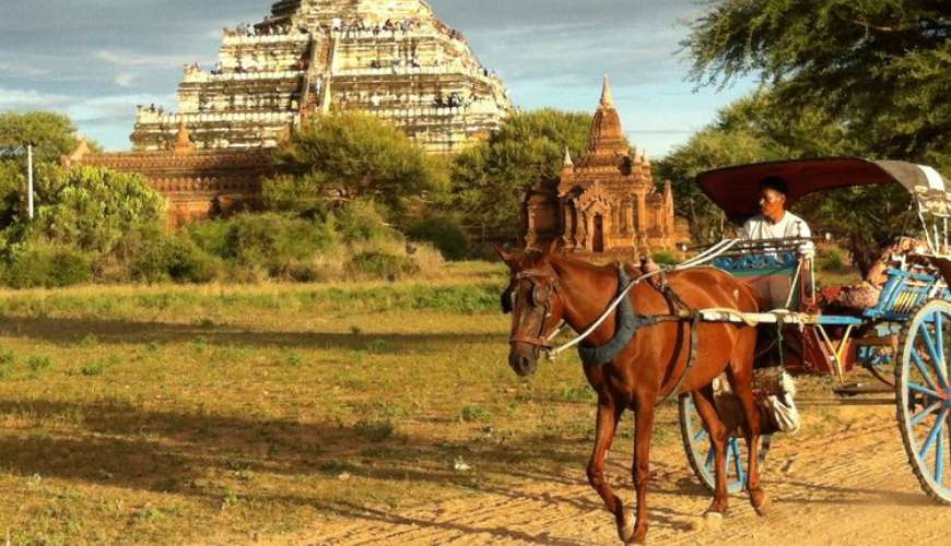 Bagan Horse Riding Tour Half Day