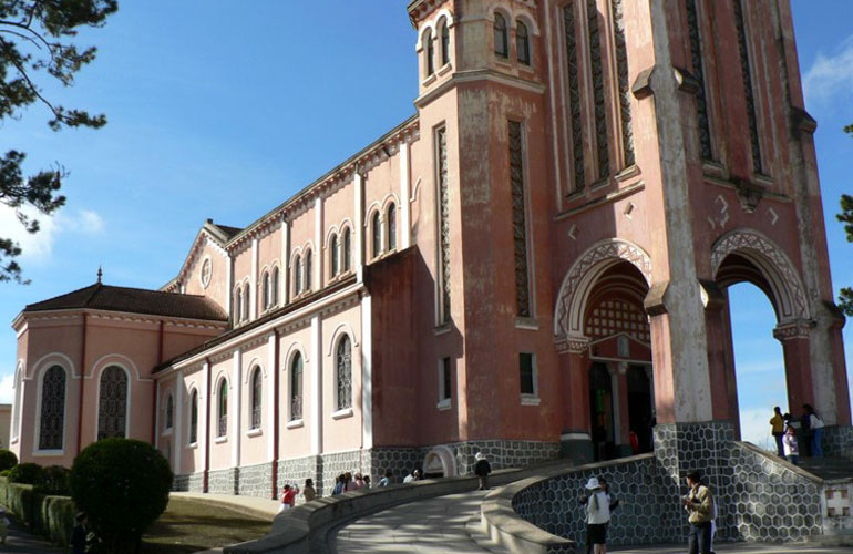 Dalat church