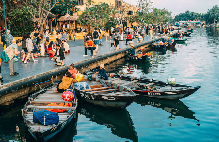 Walking around Hoi An