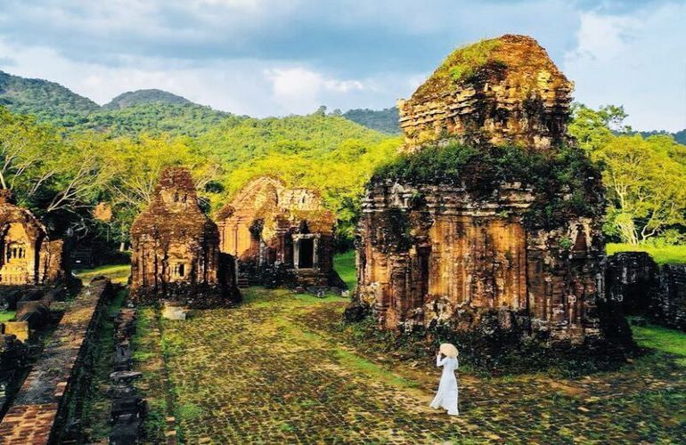 My Son Sanctuary - Visit the historical sanctuary of the Kingdom of Champa near Hoian